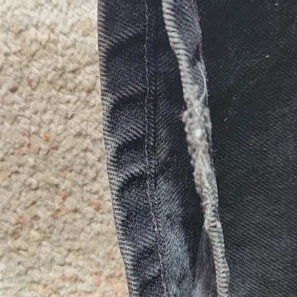 LEVIS Black Vintage 550 Relaxed Jeans - Picture 12 of 12